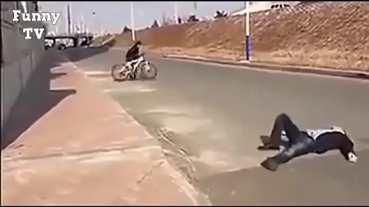 Funny Fails 2016 - Funny COMPILATION That Make You Laugh So Hard You Cry