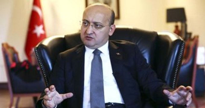 Akdoğan: ABD'nin Küçücük Terör Örgütü YPG'ye Bel Bağlaması Yanlış