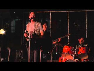 Musicians sing their way out of poverty in Philippines