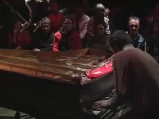 solo pour 227 cordes ::: Lionel Malric - piano solo Ext 2