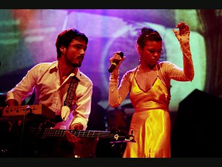 Bomba Estéreo -  Fuego