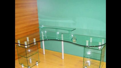 Стол из стекла