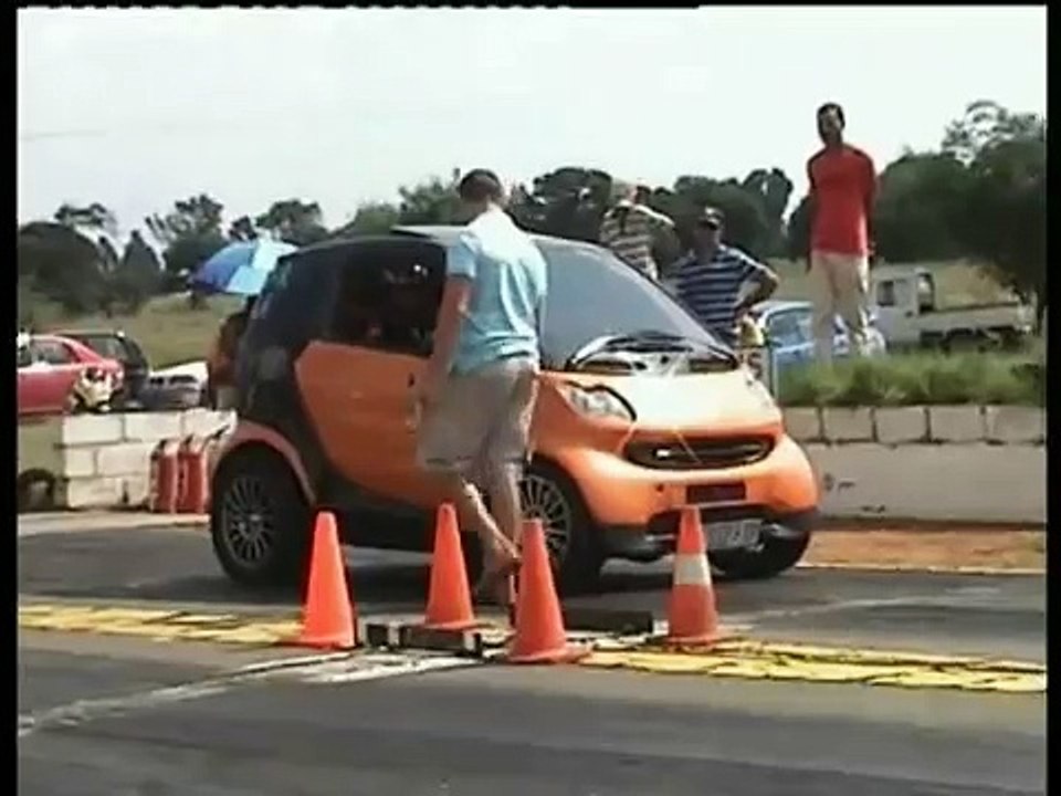 10 second Smart Car (Smile Raceway)