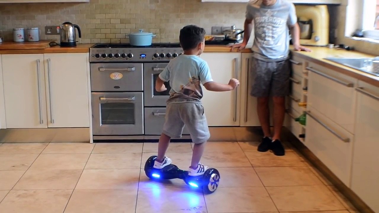 4 Years Old HoverBoard Tricks