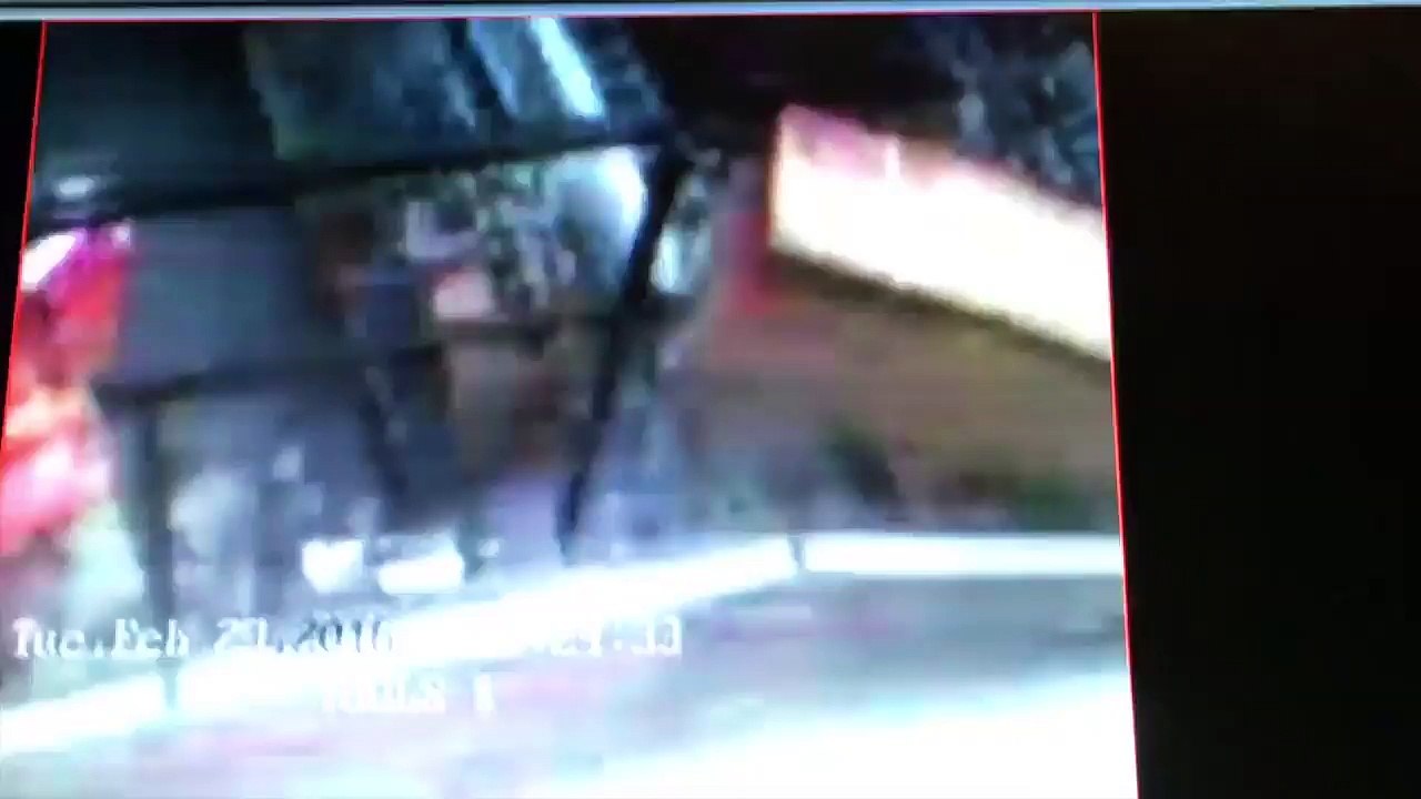 Une tornade détruit cet entrepot Fedex aux USA