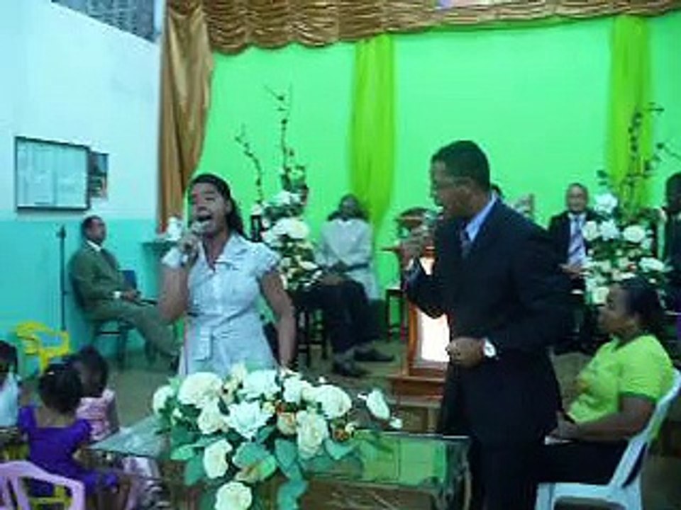 Cantora Eliete Almeida