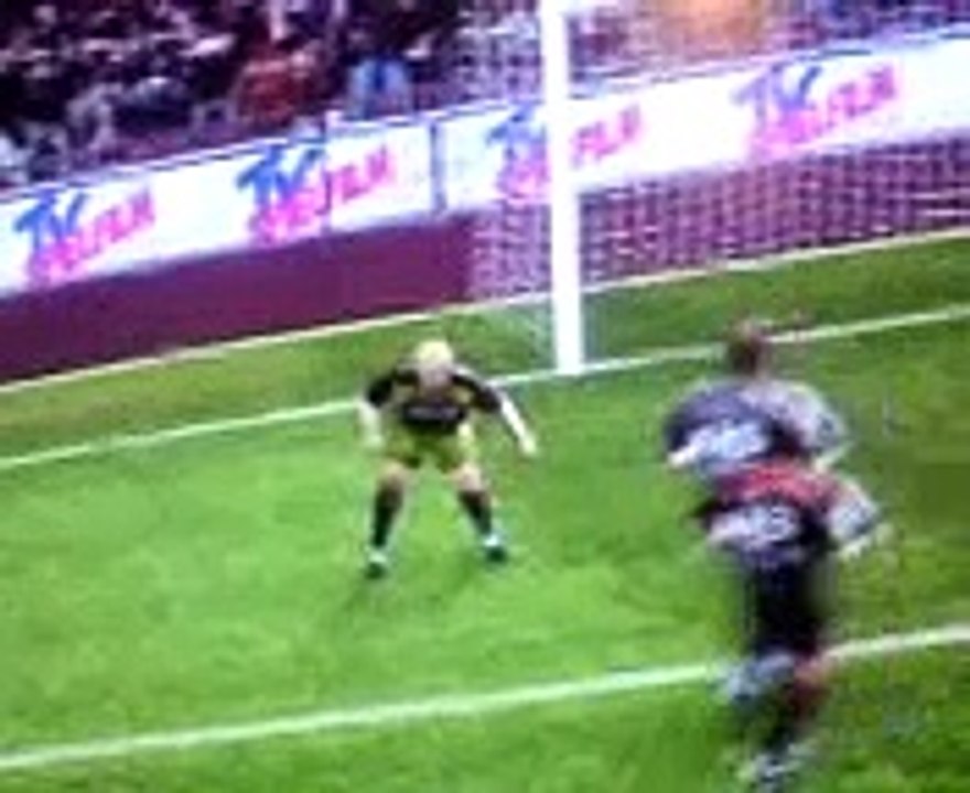 Simons Pro Evolution Soccer 5 Stunt!