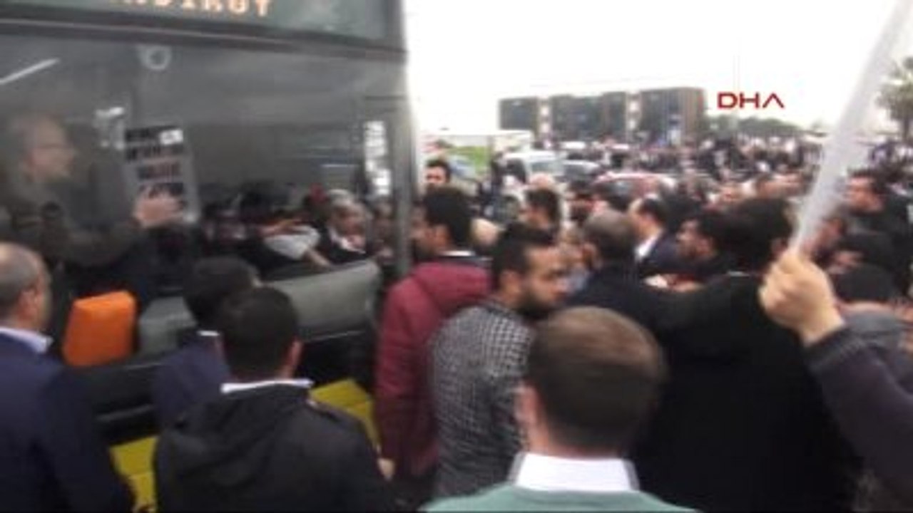 Servisçiler D-100'ü Kapattı