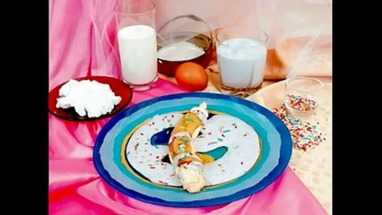 Банан, запеченный с черничным соусом