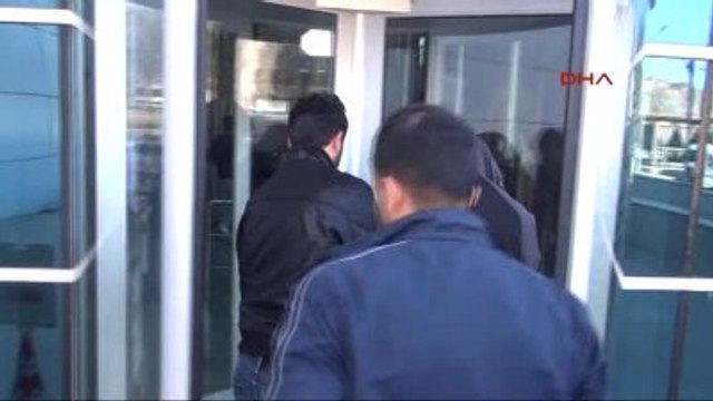 Adıyaman Otomobillerden Hırsızlık Yapan 2 Şüpheli Yakalandı