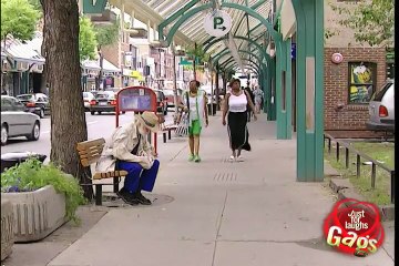 Relax Daily_Old Man's Hearing Aid Prank