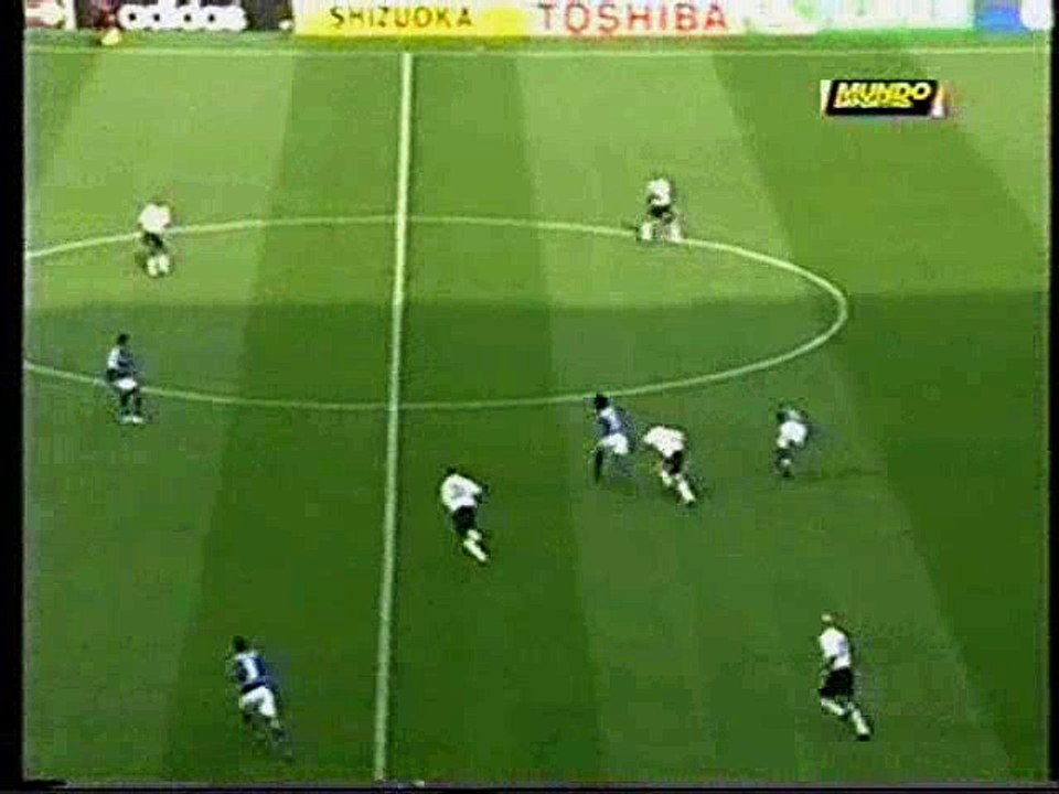 ronaldinho passe