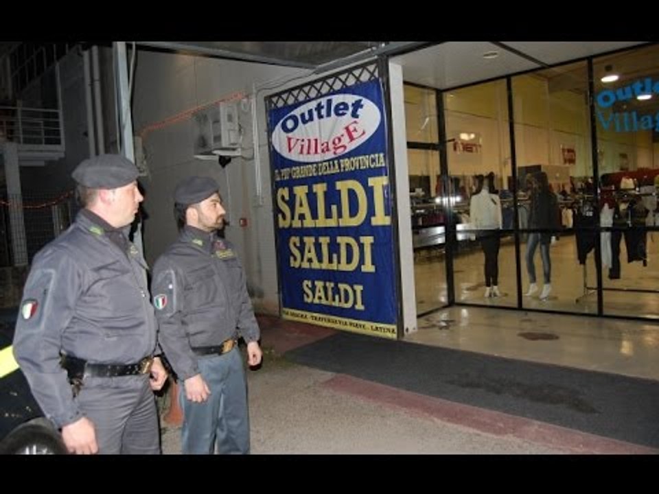 Latina - L'Outlet del falso, sequestrati 120mil...