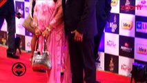 Bollywood stars at an awards night - Bollywood News- #TMT