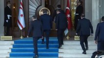 Başbakan Davutoğlu, KKTC Başbakanı Kalyoncu'yu Resmi Törenle Karşıladı