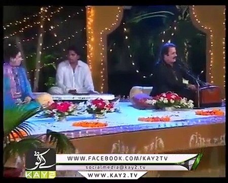 حُسن کو چاند جوانی کو کنول کہتے ہیں ۔۔ ان کی صورت نظر آئے تو غزل کہتے ہیں