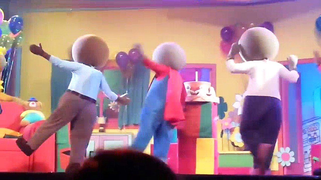 T'choupi fait son spectacle : le final.  Dessins Animés T'choupi