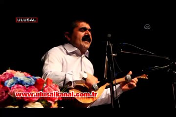 Âşık Veysel'in 103 yıllık bağlaması Sivas'ta tezene ile buluştu