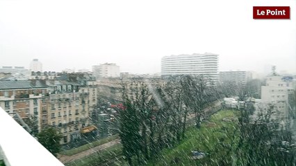 Mini-tempête de neige sur Paris