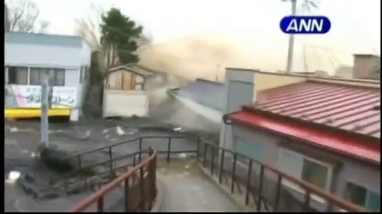Ground Level Shots of Tsunami