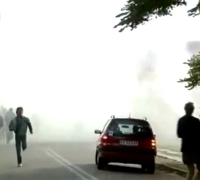 Fuga espetacular de uma prisão graças a uma escavadeira