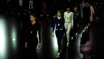 Défilé Courreges, le rétro futurisme est à la mode