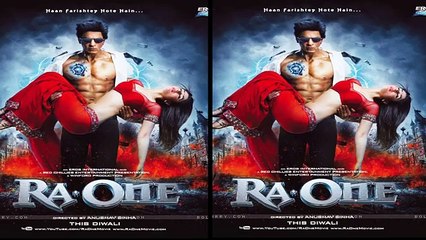 Kareena Kapoor Breast Grabbed By Shahrukh Khan