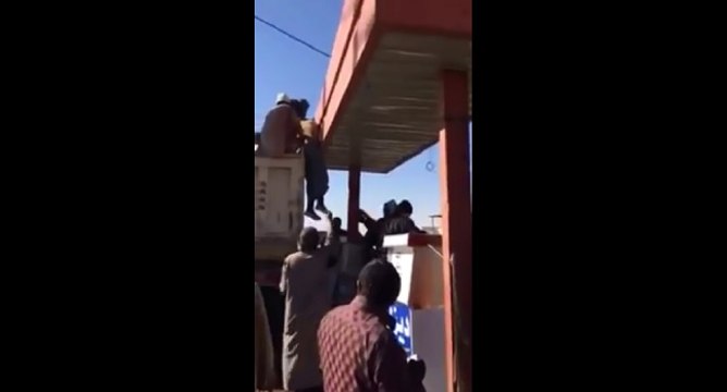 Incident WTF dans une station-service en Arabie Saoudite