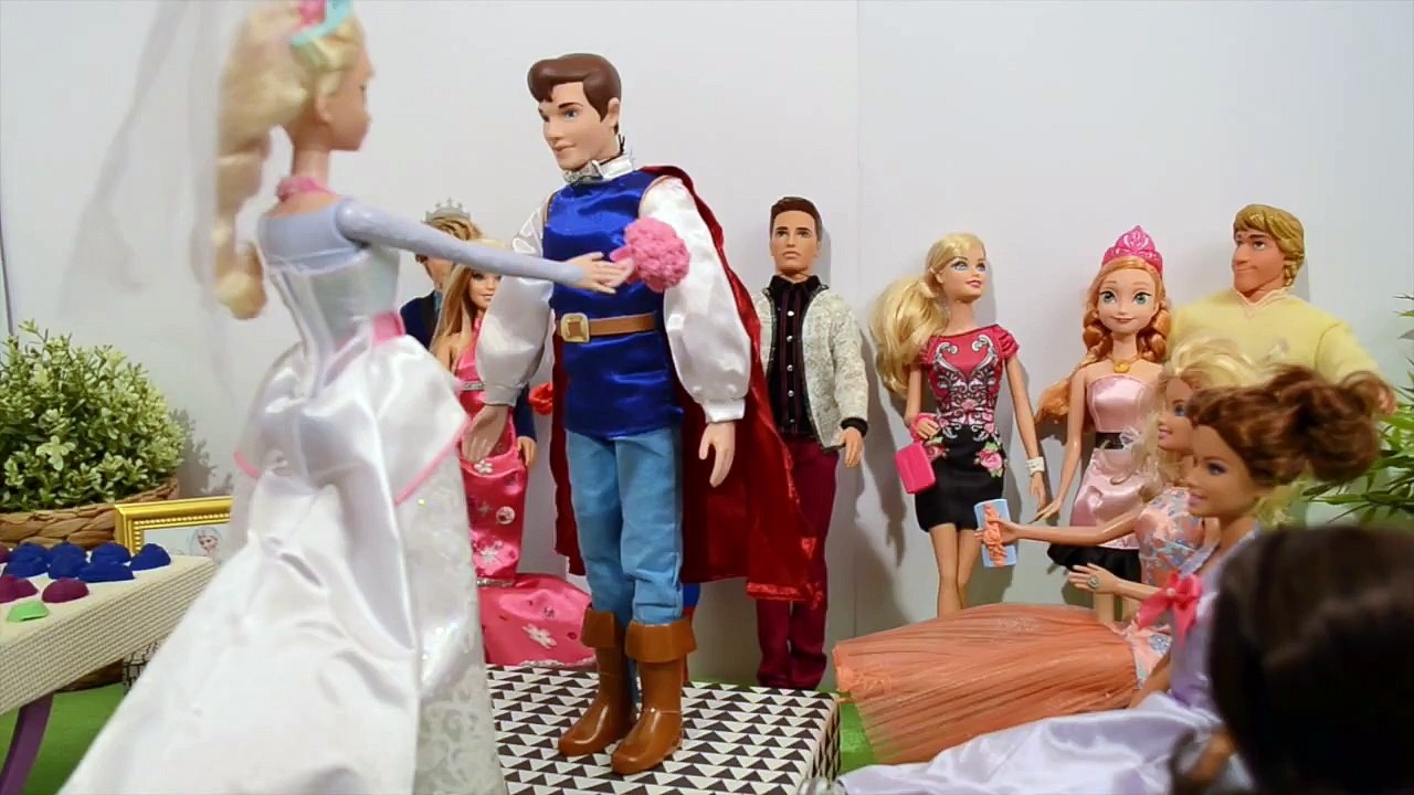 Frozen Disney Elsa com Anna e Barbie Casamento Frozen completo Portugues [PARTE 4]