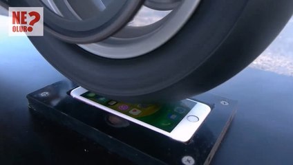 iPhone telefon üzerinde motosikletle patinaj çekilirse ne olur #neolur #patinaj