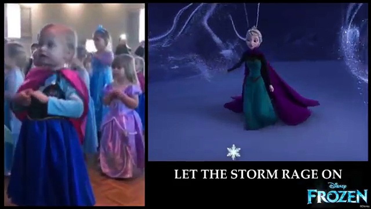 ☆ DISNEY JUNIOR FANS SING FROZENS LET IT GO! ☆