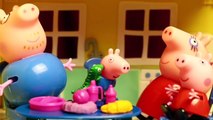 Свинка Пеппа. Мультик с игрушками. Встреча с динозавром. Peppa Pig.