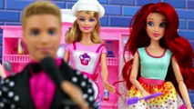 Anna & Elsa vs Barbie & Ariel make Princess Cakes with Ken DisneyToysFan