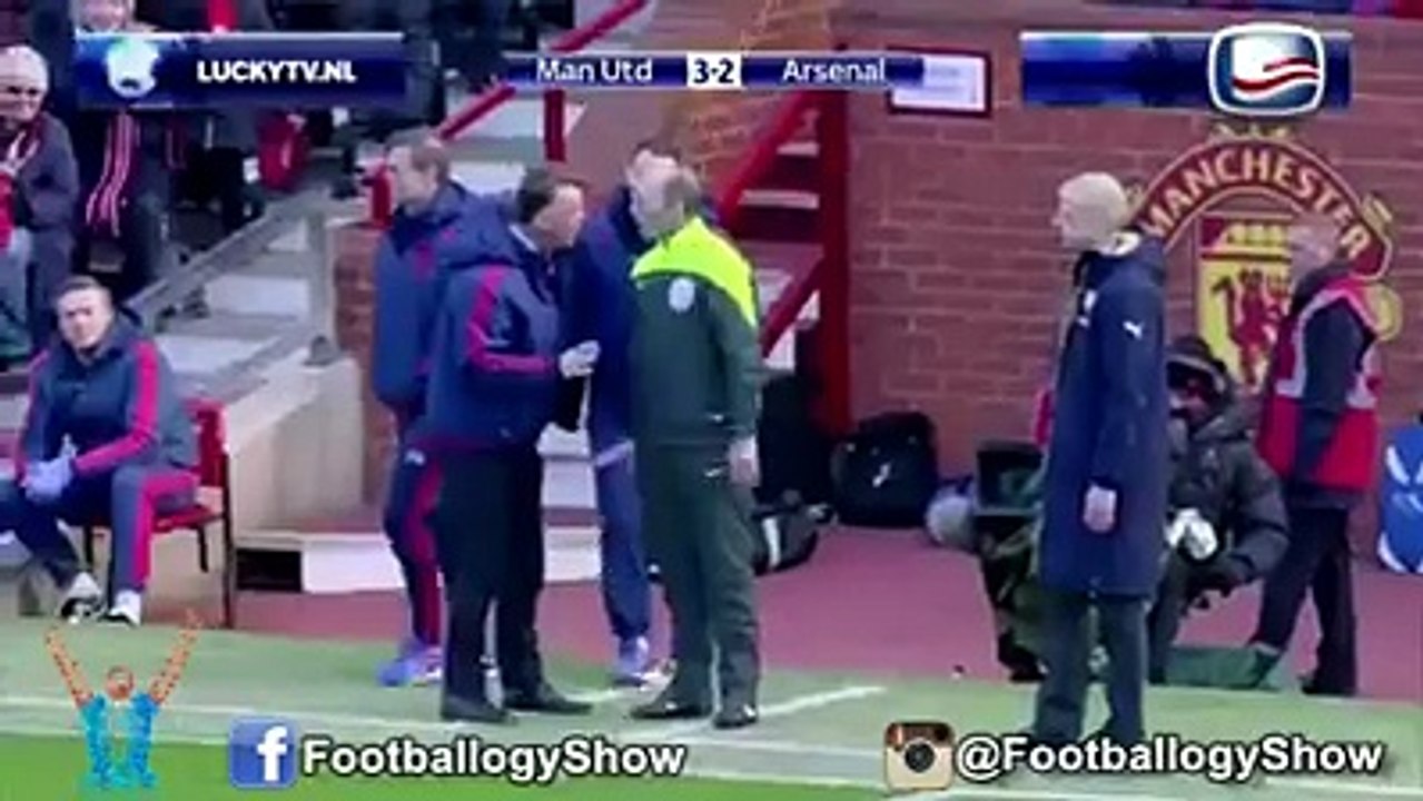 van gaal est toutes les pensées négatives à ce sujet dans le célèbre pour son chat contre Arsenal, afin qu'il puisse montrer qu'il enchanteur vraiment !!!!