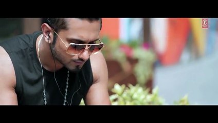 Exclusive- LOVE DOSE Full Video Song - Yo Yo Honey Singh, Urvashi Raultela - Desi Kalakaar