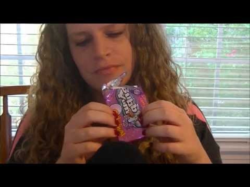 ASMR Chewing Gum + Inaudible/Unintelligible Whispering + Playing With Hair