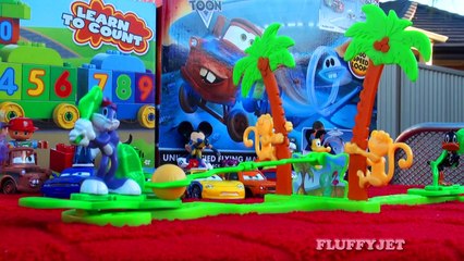 Download Video: Kinder Maxi BIG Egg Surprise Easter Edition Looney Tunes Show Warner Bros Bugs Bunny Daffy Duck Toys