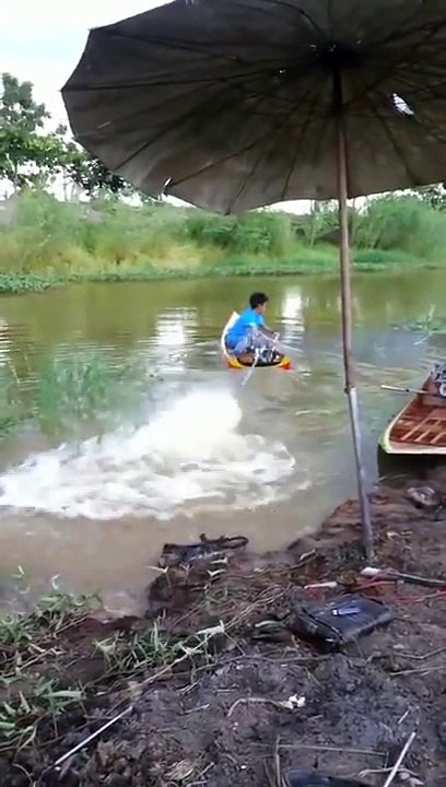 Le speed boat fait-maison surpuissant !!