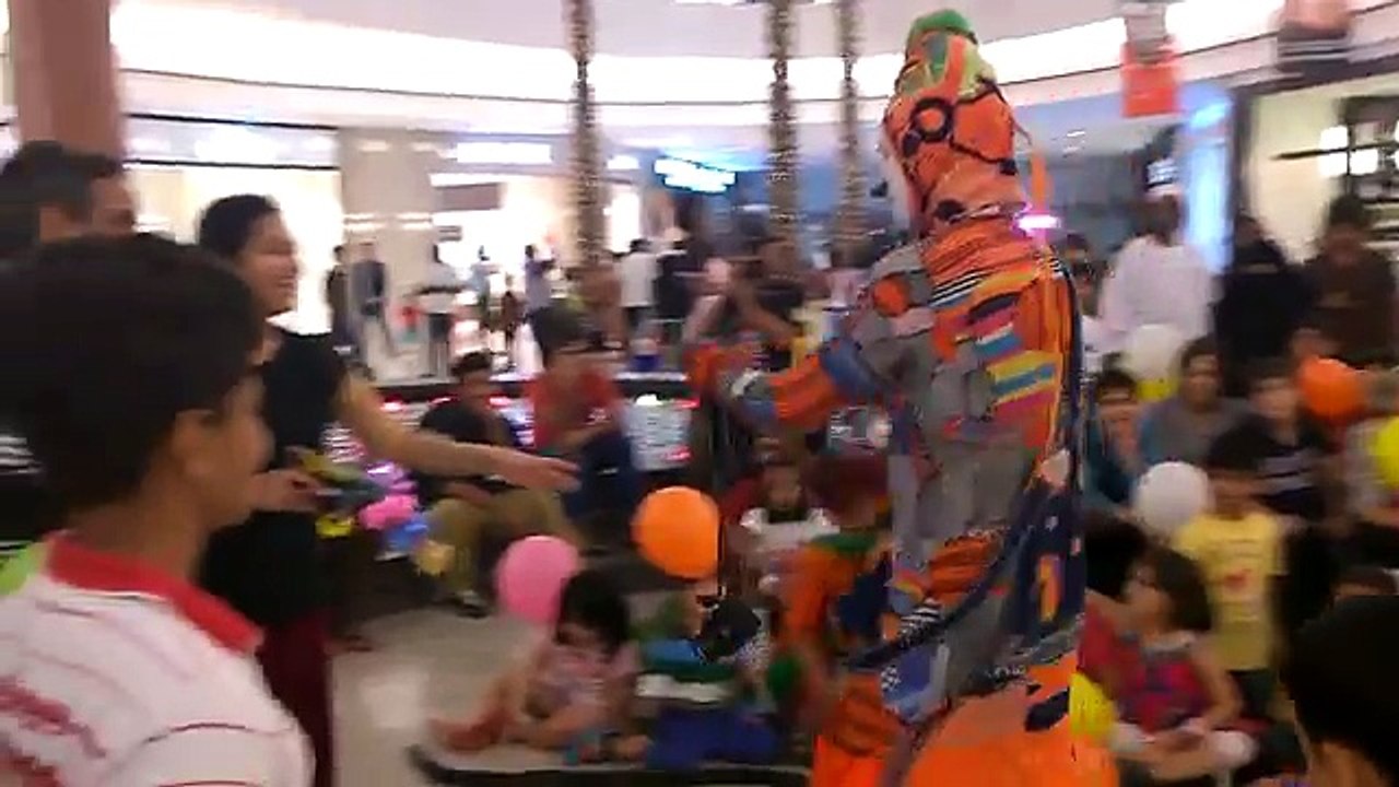 Mimo Karcocha à Dubai - Vidéo drôle à mourire