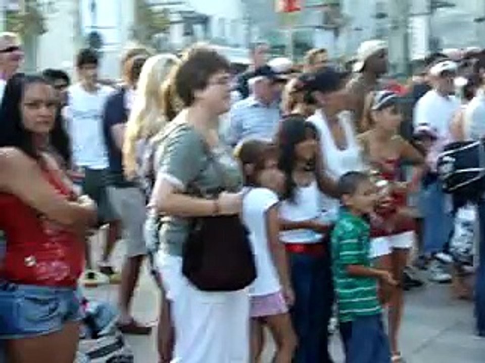 Mimo Karcocha en Espagne à Barcelone #3 - Vidéo drôle à mourire de rire