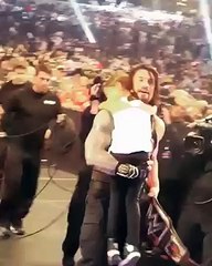 Roman Reigns leaves WrestleMania 32 with his daughter