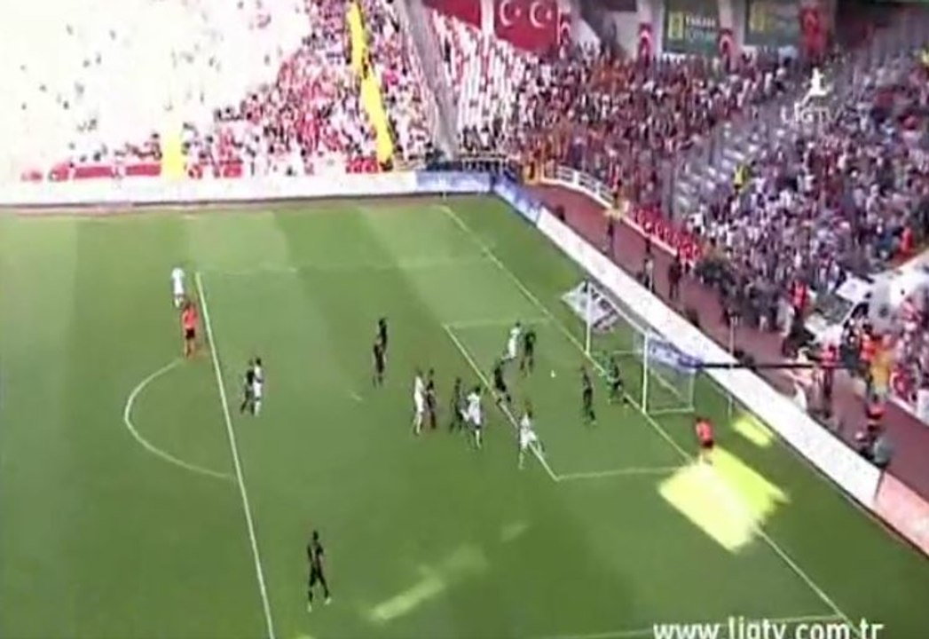 Toutes les ficelles du métier sont bonnes pour Samuel Eto'o