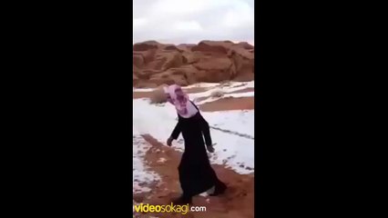 Hayatında ilk defa kar gören masum köylü :D