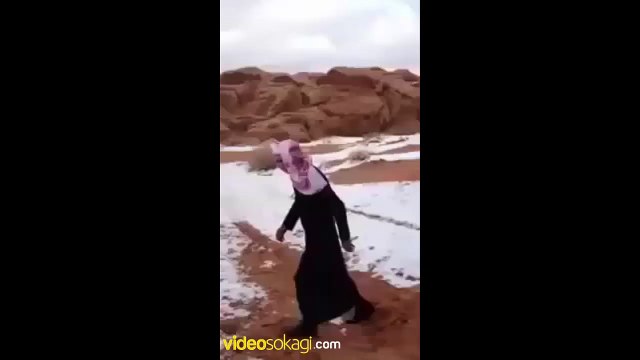 Hayatında ilk defa kar gören masum köylü :D