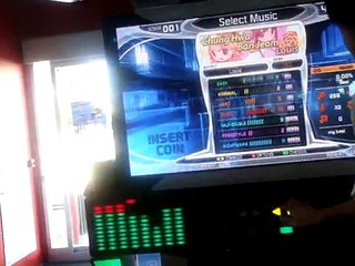 Pump It Up - Chung Hwa Ban Jeom - CRAZY (CZ)
