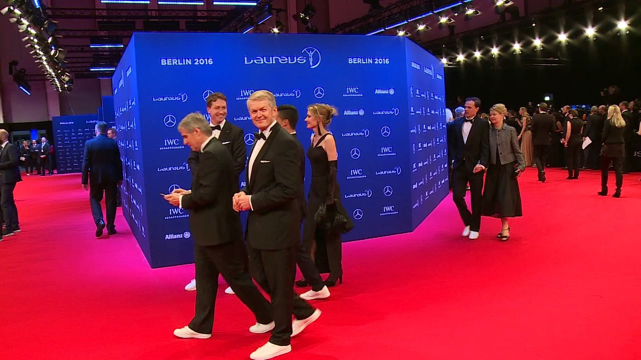 Laureus Awards: Mit Sneakern auf dem Roten Teppich
