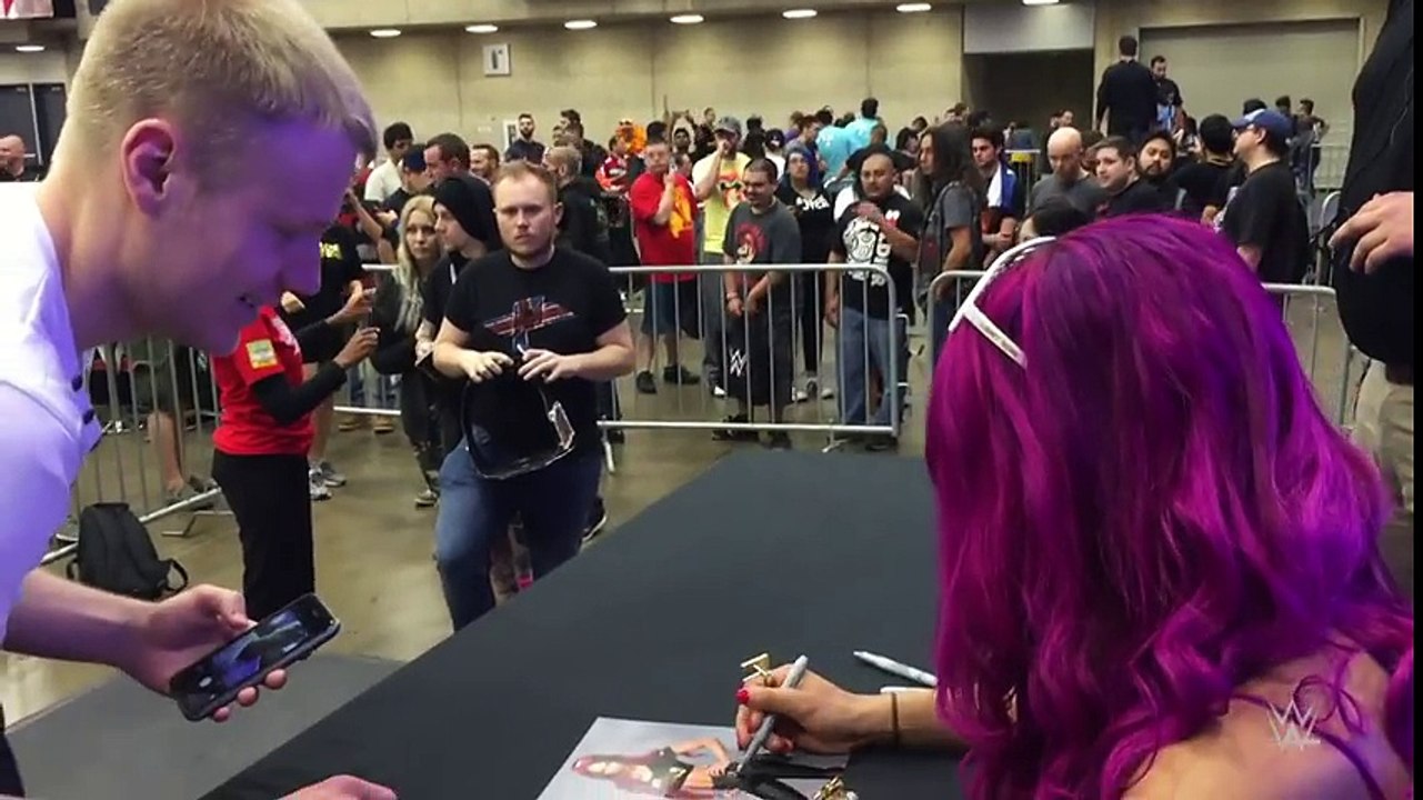 The Boss holds court at WrestleMania Axxess  WrestleMania Diary, April 2, 2016