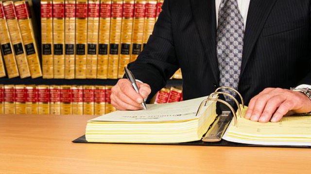 Overland Park, KS Felony Drug Possession Charges Lawyer 316-512-1930