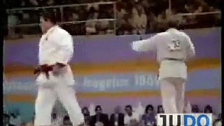 JUDO 1984 Olympics: Yasuhiro Yamashita 山下泰裕 (JPN) - Laurent Del Colombo (FRA)