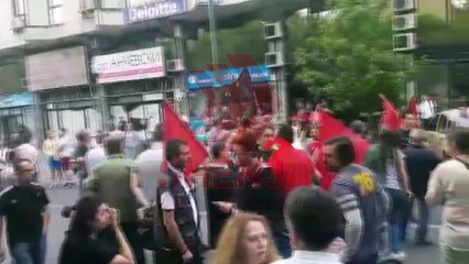 VAZHDOJNE PROTESTAT